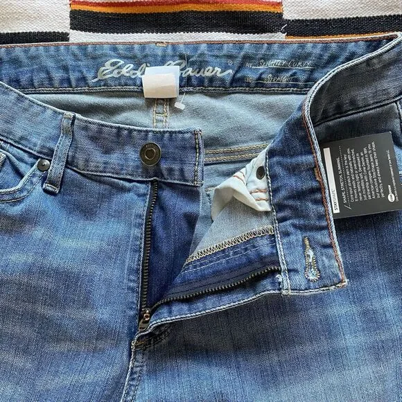 NWT Eddie Bauer Stay Shape Slightly Curvy Straight Denim Jeans. Size 8. - Picture 11 of 12